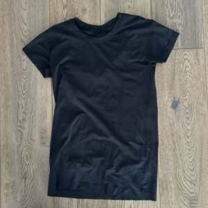 LULULEMON short sleeve